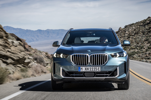  SUV , BMW  Ǹ 1 